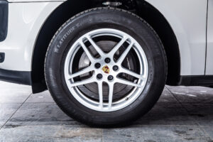 マカン S シュポルト エディション (パノラミック ルーフ システム装着車) PDK 4WD