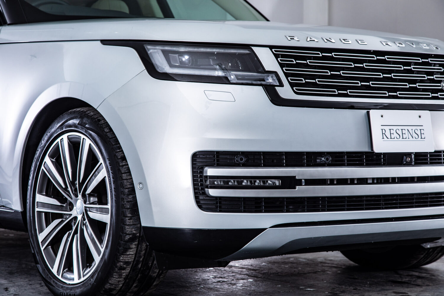 レンジローバー オートバイオグラフィー D300 スタンダードホイールベース 4WD