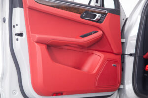 マカン S シュポルト エディション (パノラミック ルーフ システム装着車) PDK 4WD