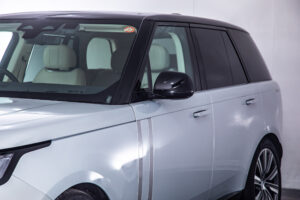 レンジローバー オートバイオグラフィー D300 スタンダードホイールベース 4WD