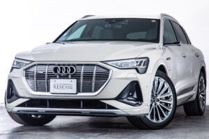 e-tron 55 クワトロ Sライン 4WD