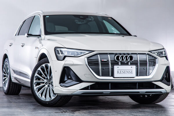 e-tron 55 クワトロ Sライン 4WD