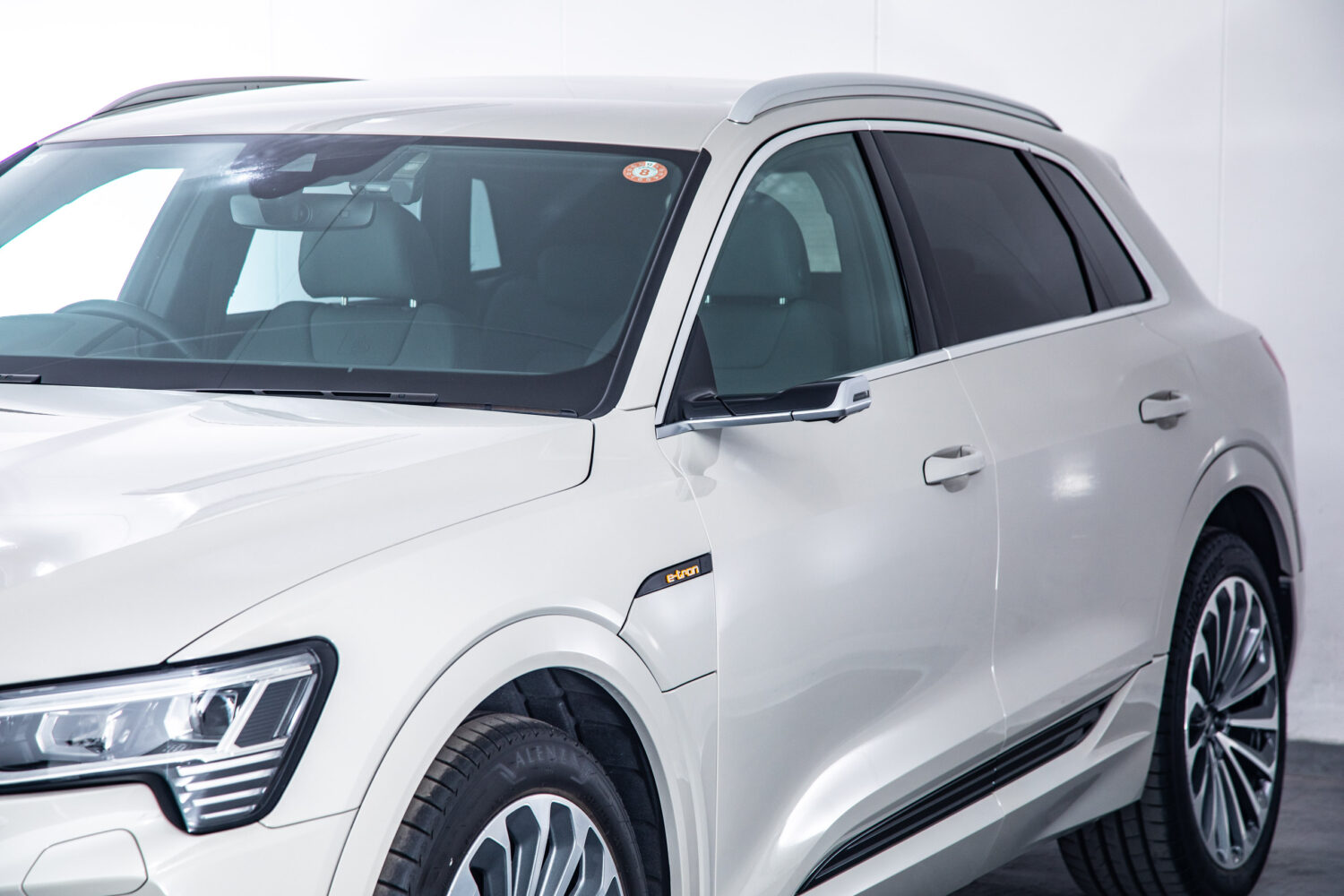 e-tron 55 クワトロ Sライン 4WD