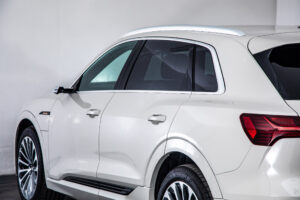 e-tron 55 クワトロ Sライン 4WD