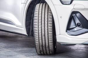 e-tron 55 クワトロ Sライン 4WD