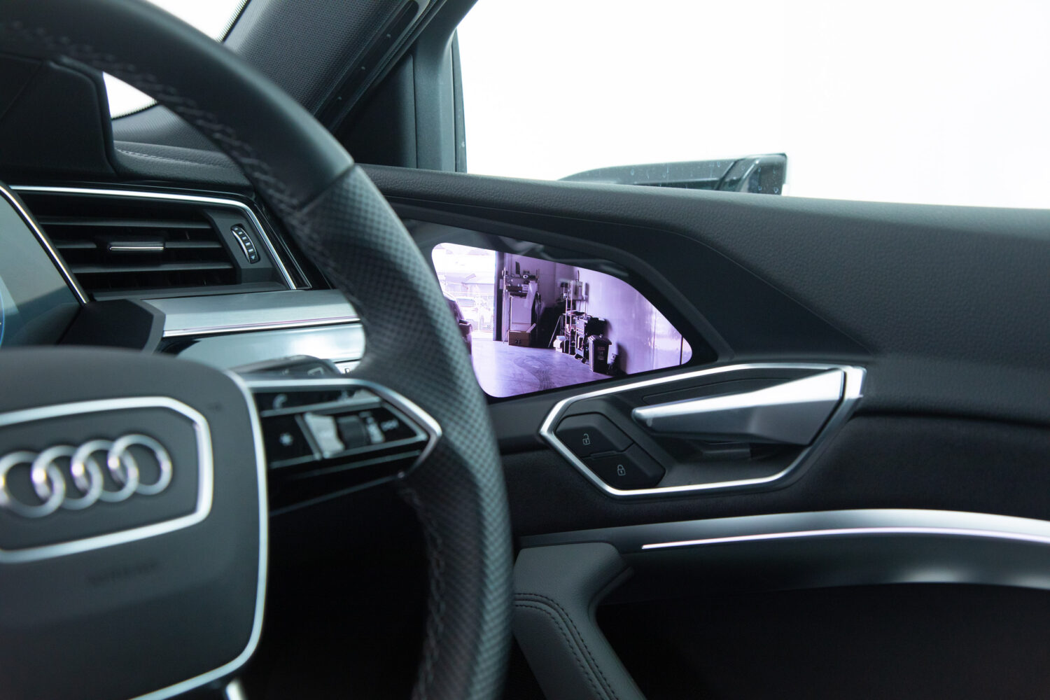 e-tron 55 クワトロ Sライン 4WD