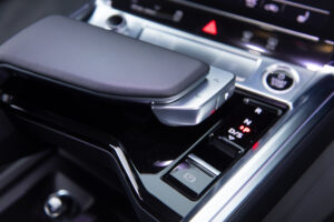 e-tron 55 クワトロ Sライン 4WD