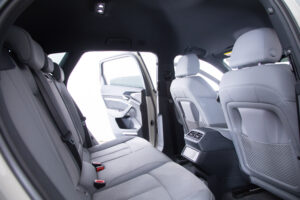 e-tron 55 クワトロ Sライン 4WD