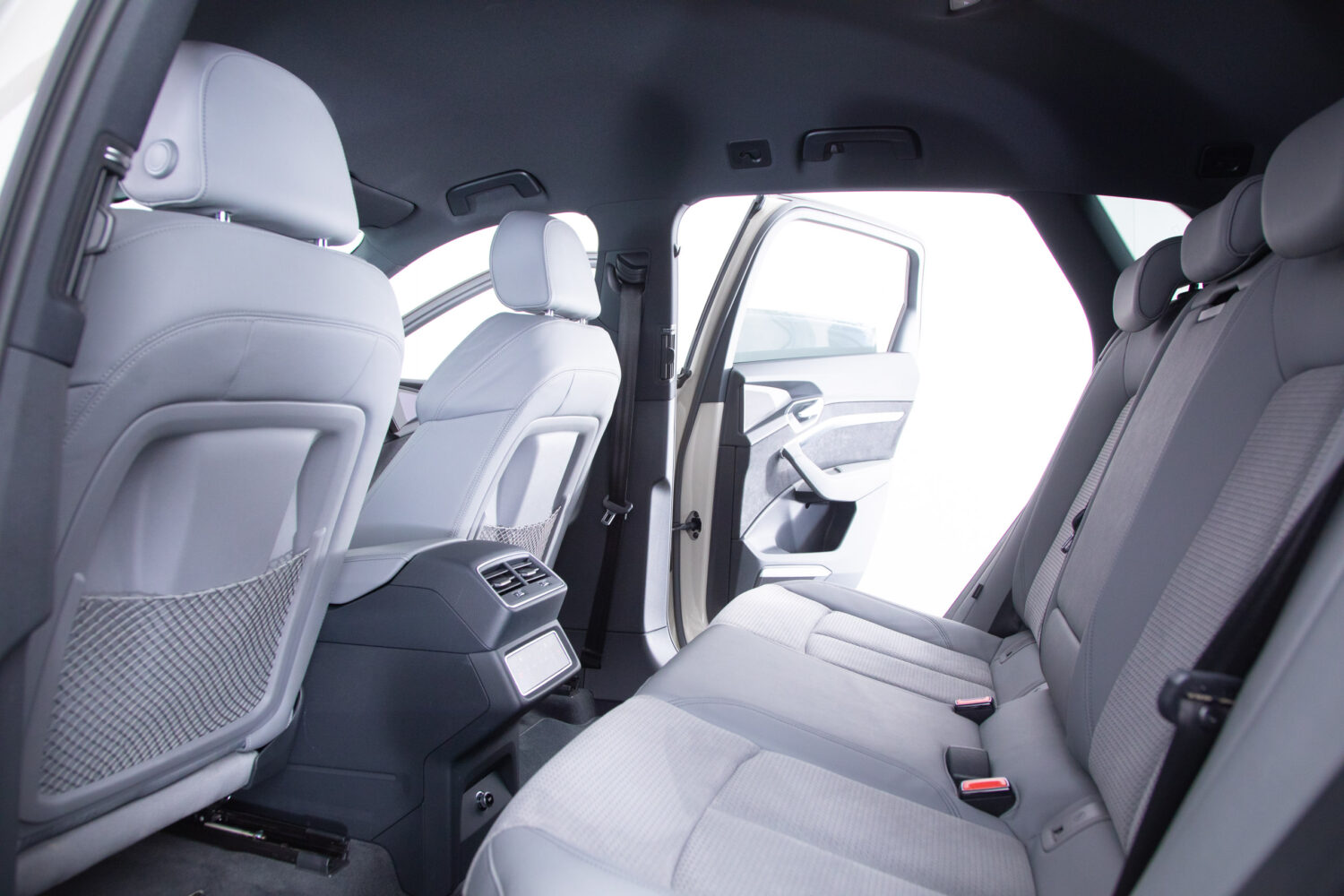 e-tron 55 クワトロ Sライン 4WD