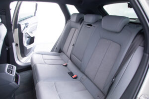 e-tron 55 クワトロ Sライン 4WD