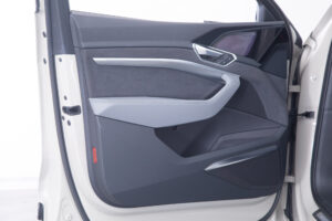 e-tron 55 クワトロ Sライン 4WD