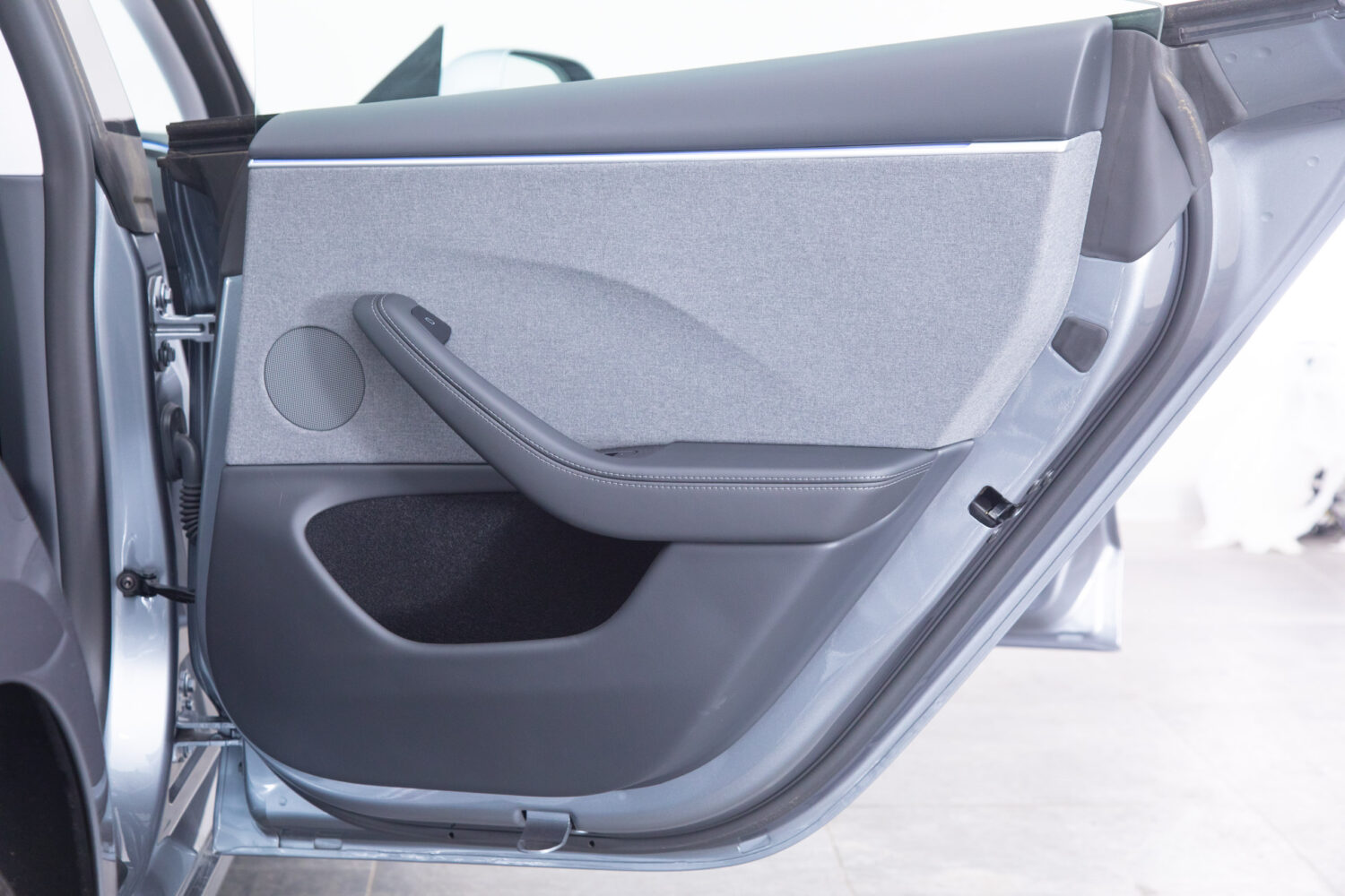 テスラ モデル3 RWD