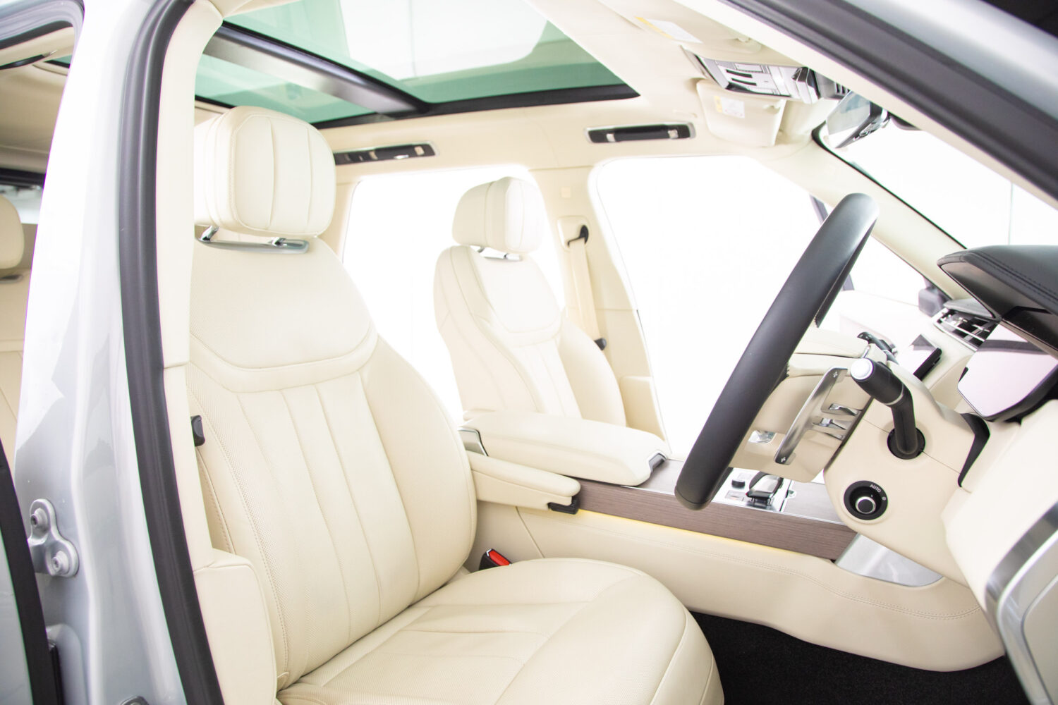 レンジローバー オートバイオグラフィー D300 スタンダードホイールベース 4WD