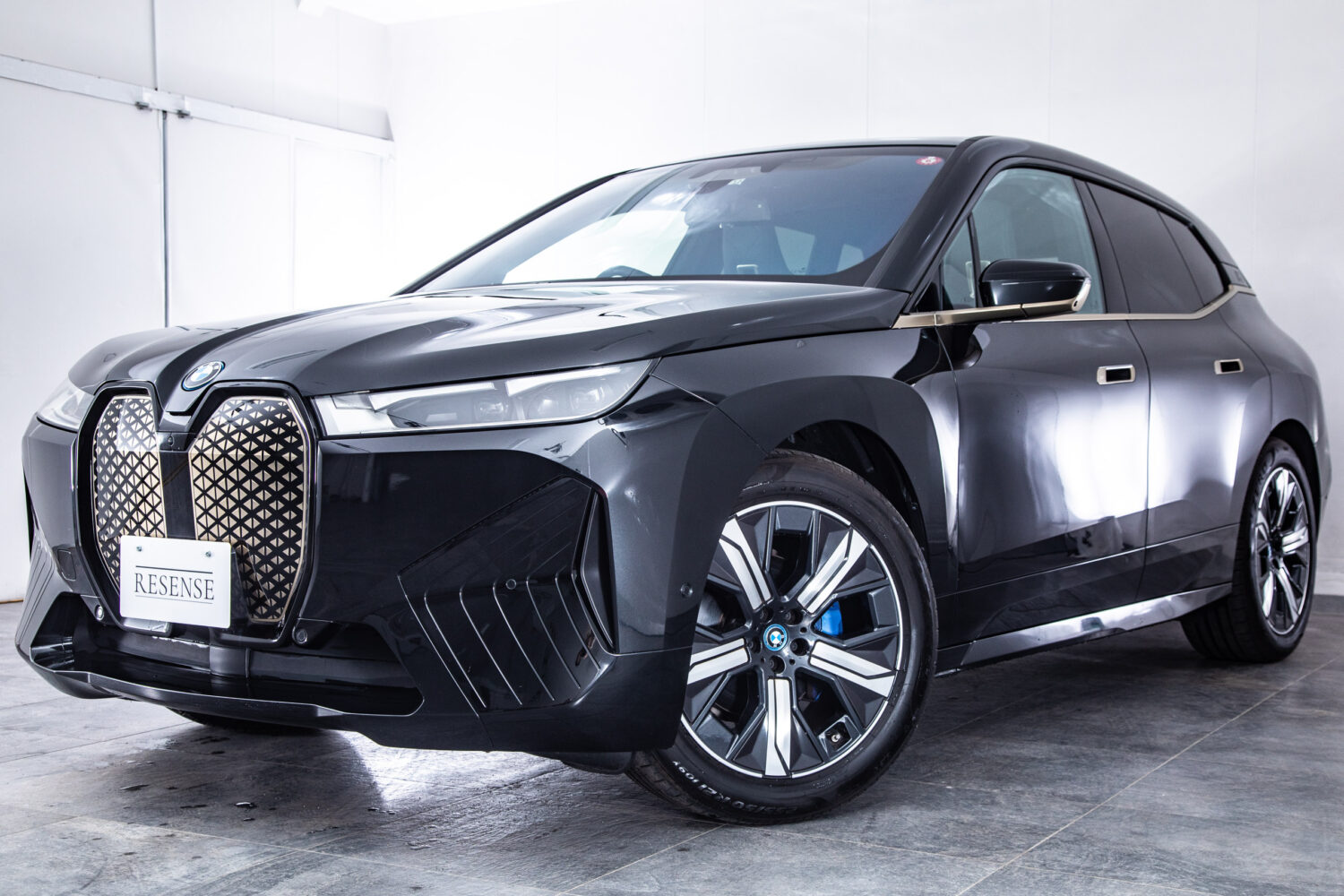 iX Xドライブ 40 4WD