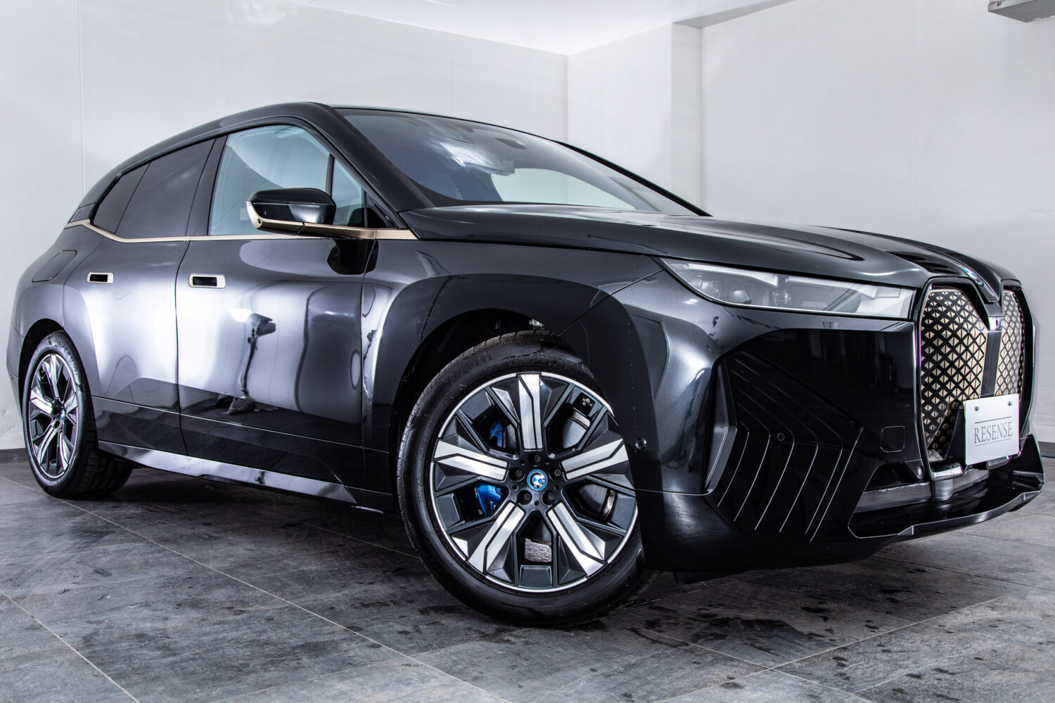 iX Xドライブ 40 4WD