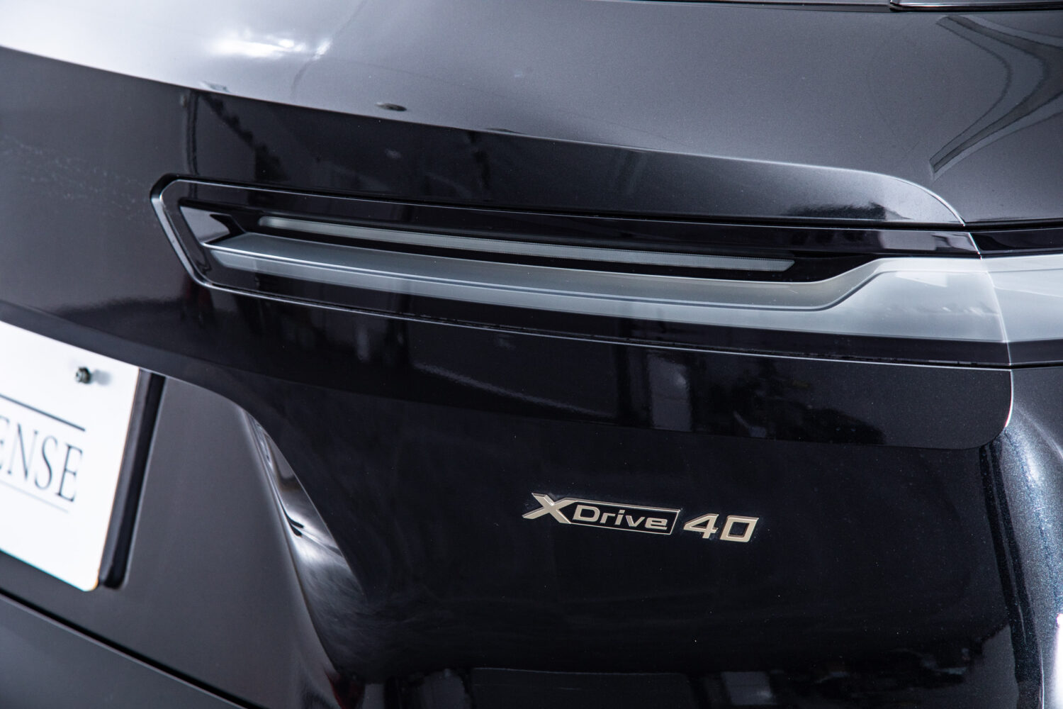 iX Xドライブ 40 4WD