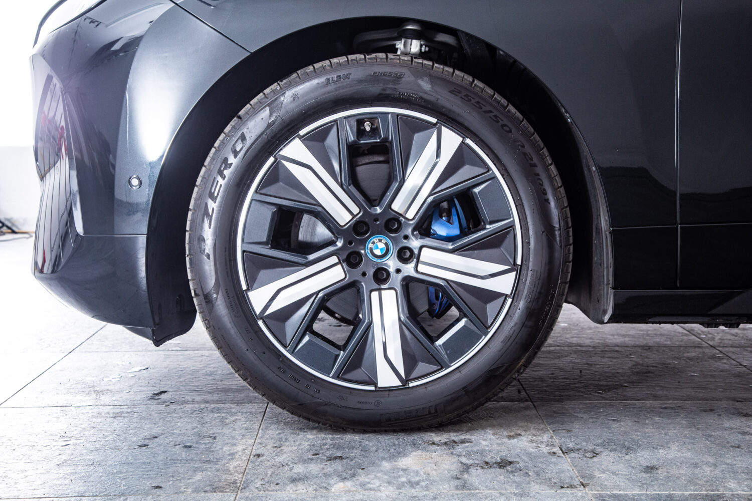 iX Xドライブ 40 4WD