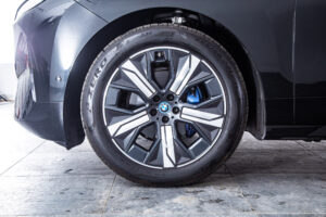 iX Xドライブ 40 4WD