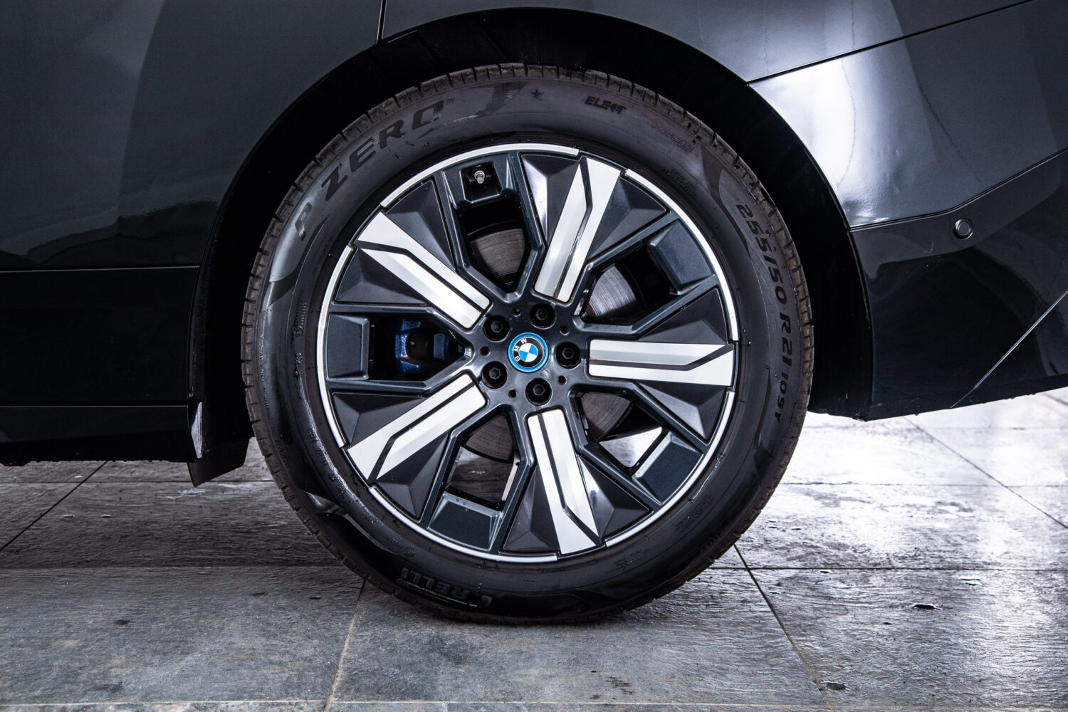 iX Xドライブ 40 4WD