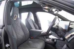 iX Xドライブ 40 4WD