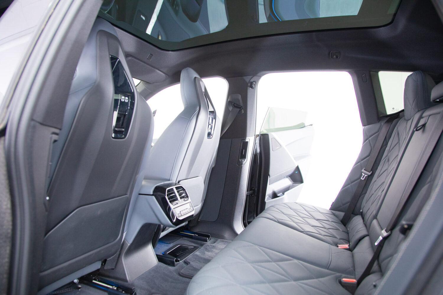 iX Xドライブ 40 4WD