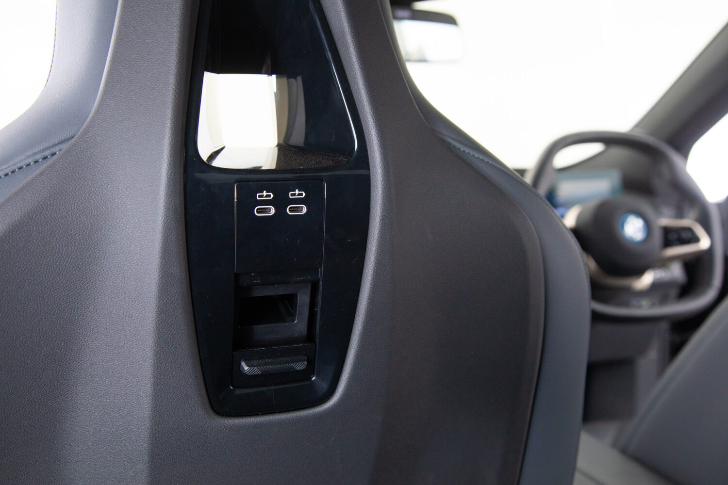 iX Xドライブ 40 4WD