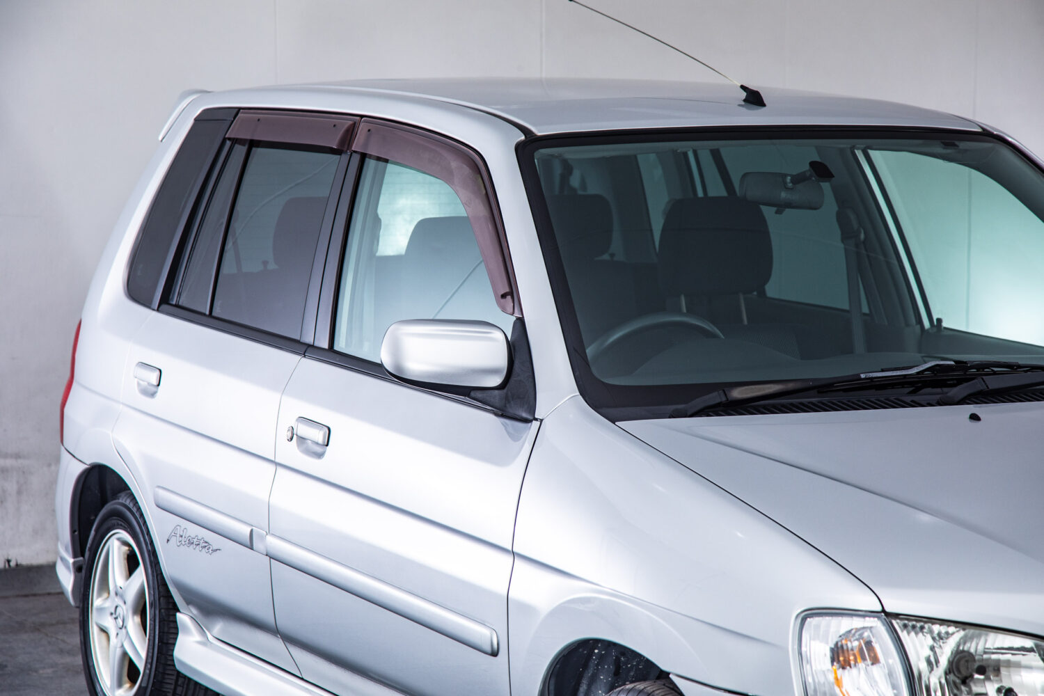 マツダ デミオ 1.5 アレッタ