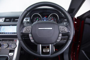 レンジローバーイヴォーク HSE ダイナミック 4WD