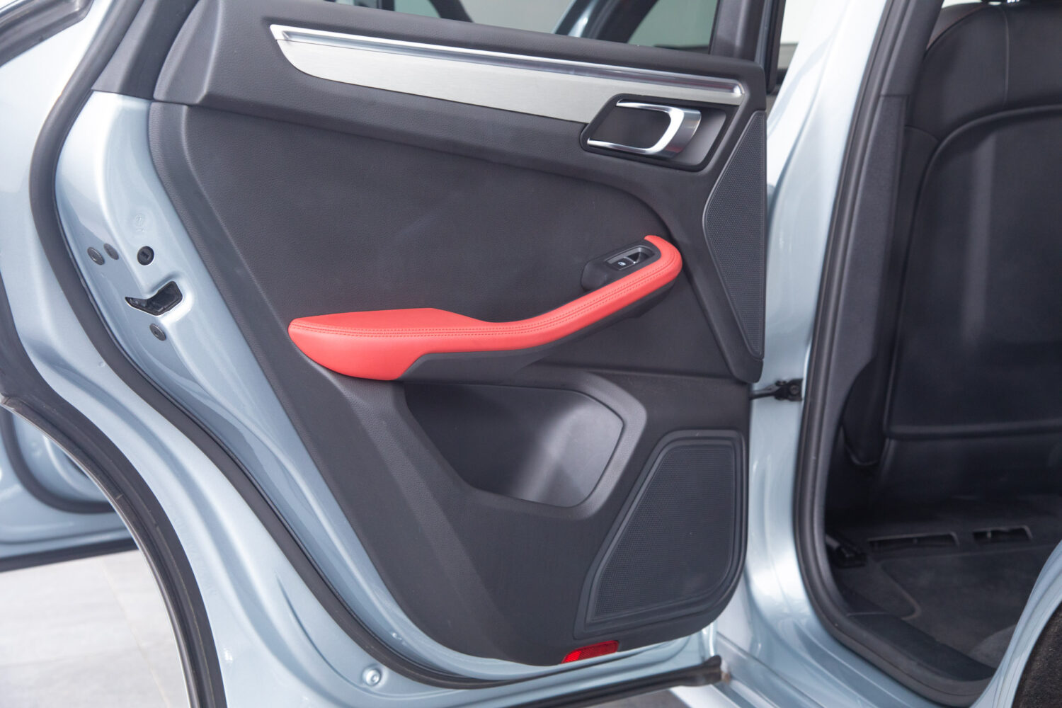 マカン S シュポルト エディション (パノラミック ルーフ システム装着車) PDK 4WD