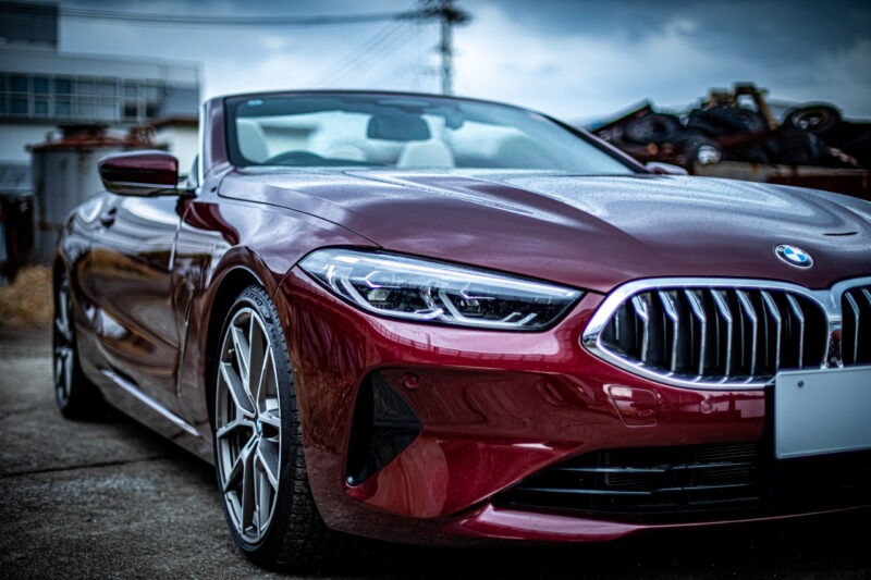 BMW・8シリーズカブリオレ（2021）見たことない組み合わせ