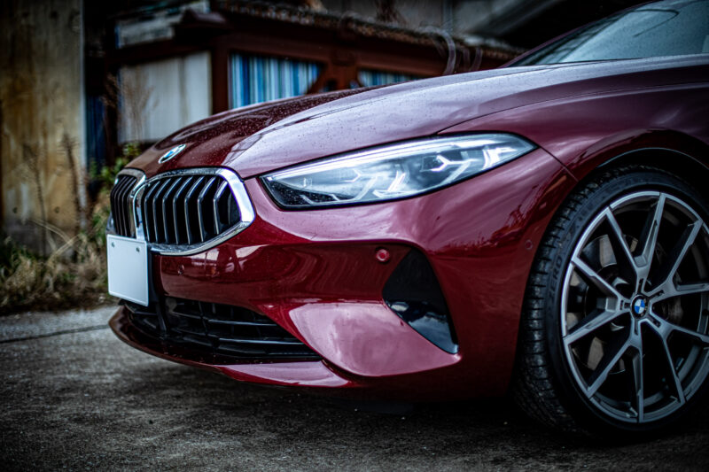 BMW・8シリーズカブリオレ（2021）見たことない組み合わせ