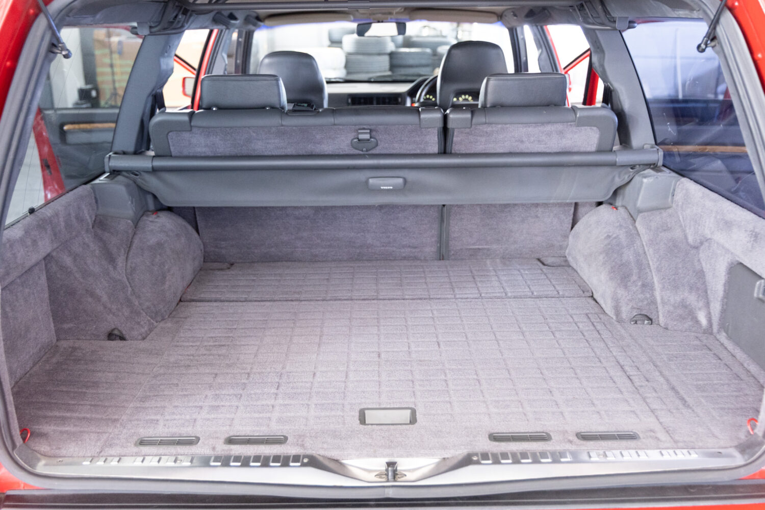 ボルボ・940 エステート（1997）ボルボらしさを日常に