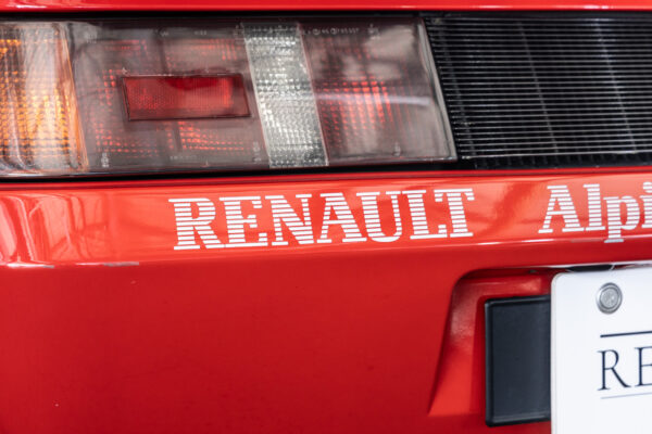 アルピーヌ V6ターボ