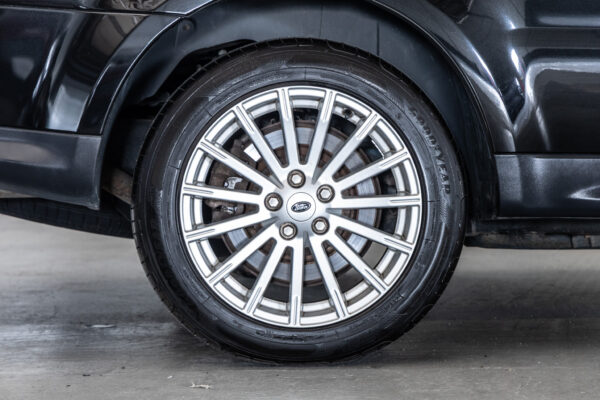 レンジローバースポーツ 5.0 V8