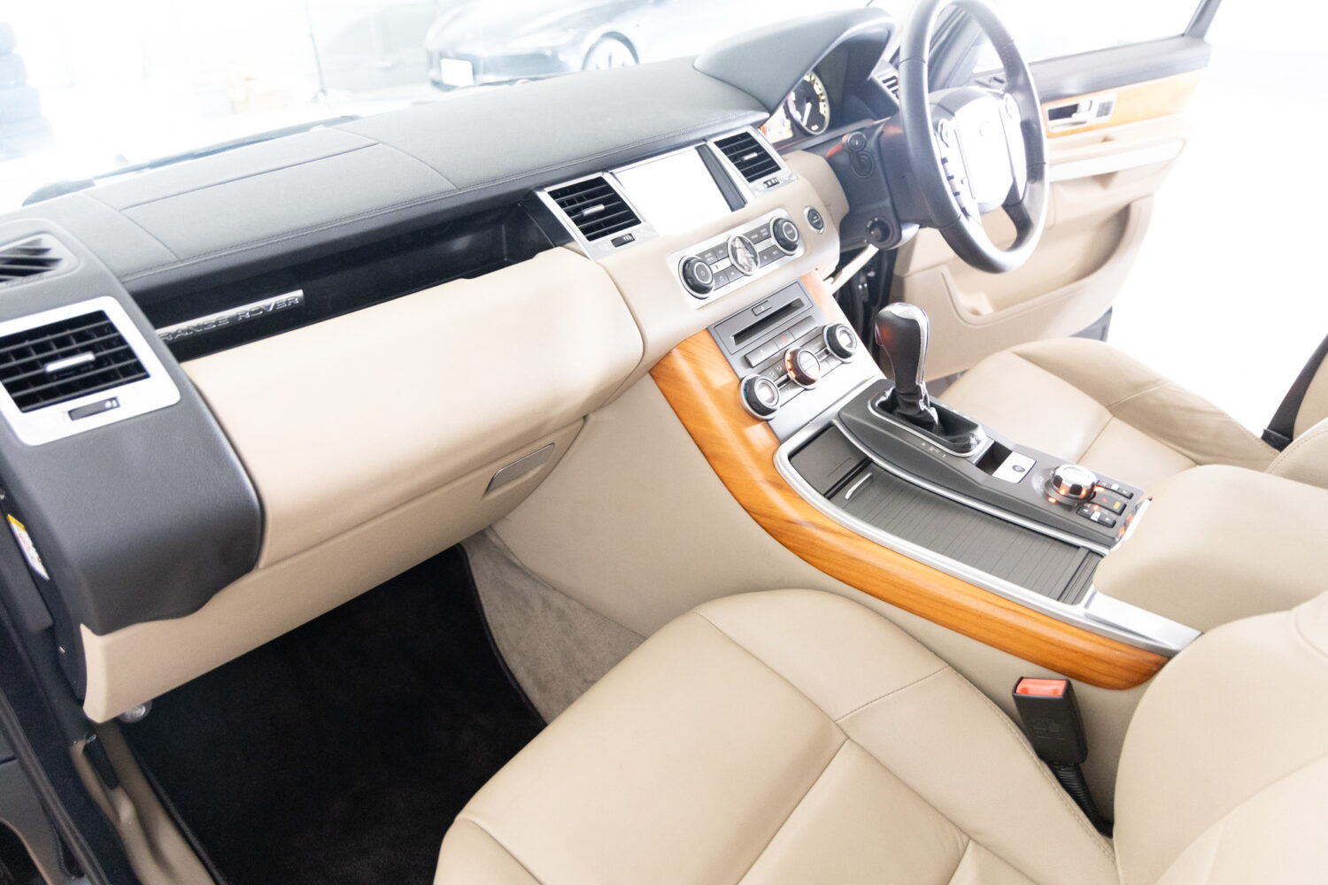 レンジローバースポーツ 5.0 V8