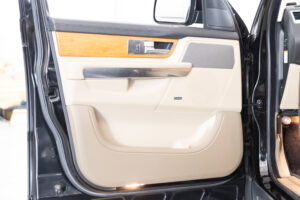 レンジローバースポーツ 5.0 V8