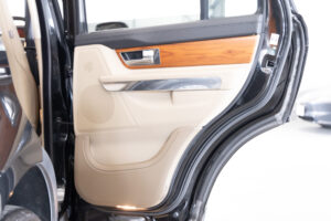 レンジローバースポーツ 5.0 V8