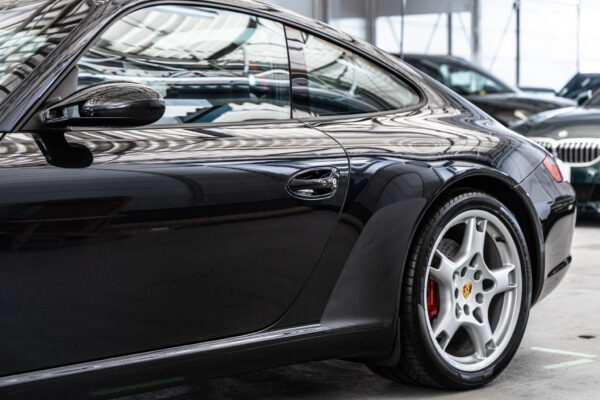 911 カレラS ティプトロニックS 左H