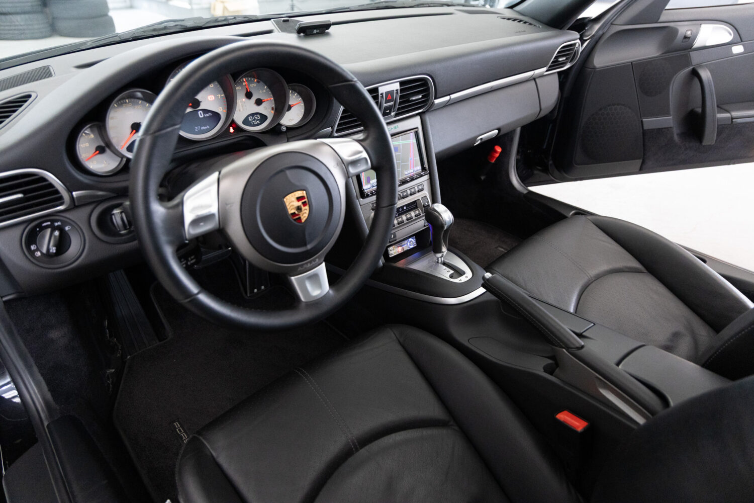 911 カレラS ティプトロニックS 左H