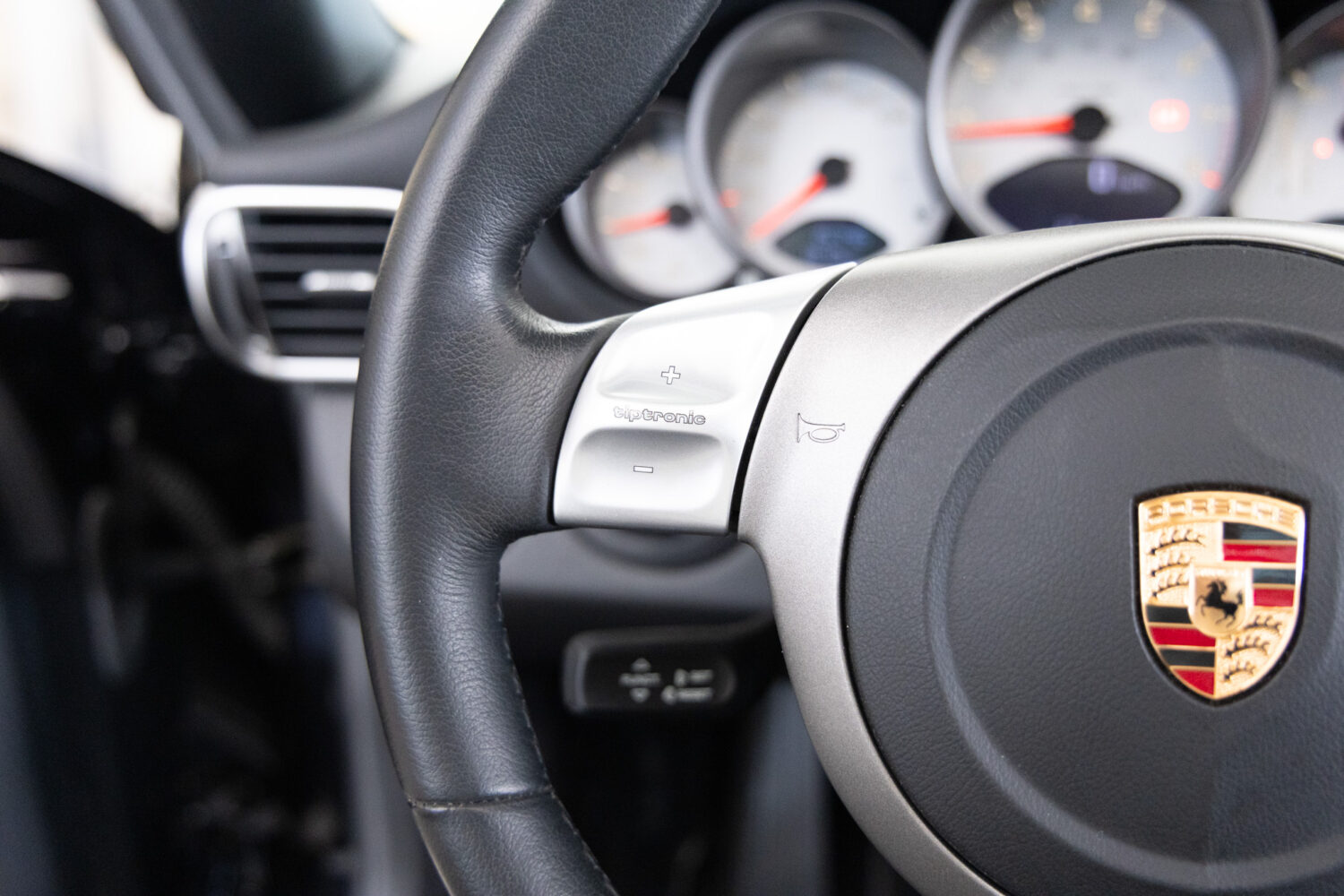 911 カレラS ティプトロニックS 左H