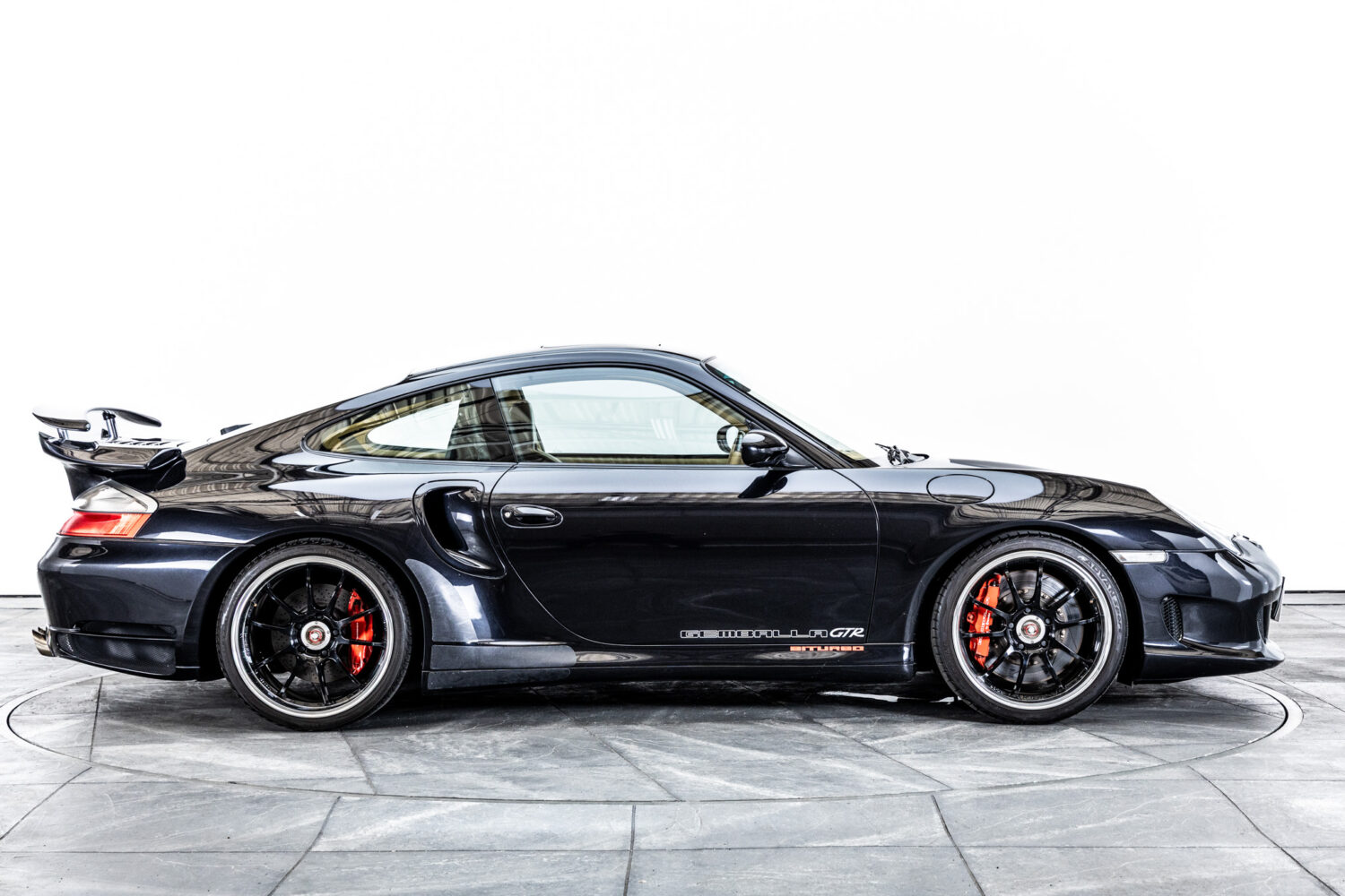 911 ゲンバラGTR550