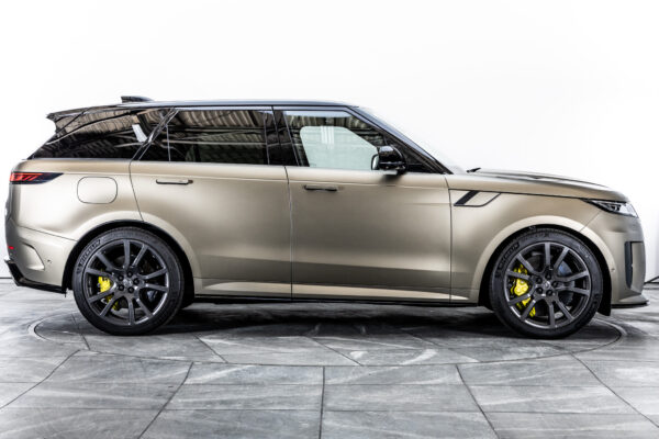 レンジローバースポーツ SV エディションONE 4.4L P635 4WD