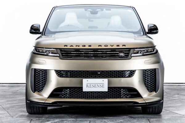 レンジローバースポーツ SV エディションONE 4.4L P635 4WD