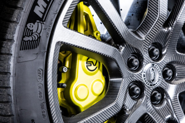 レンジローバースポーツ SV エディションONE 4.4L P635 4WD
