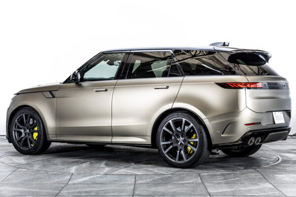 レンジローバースポーツ SV エディションONE 4.4L P635 4WD