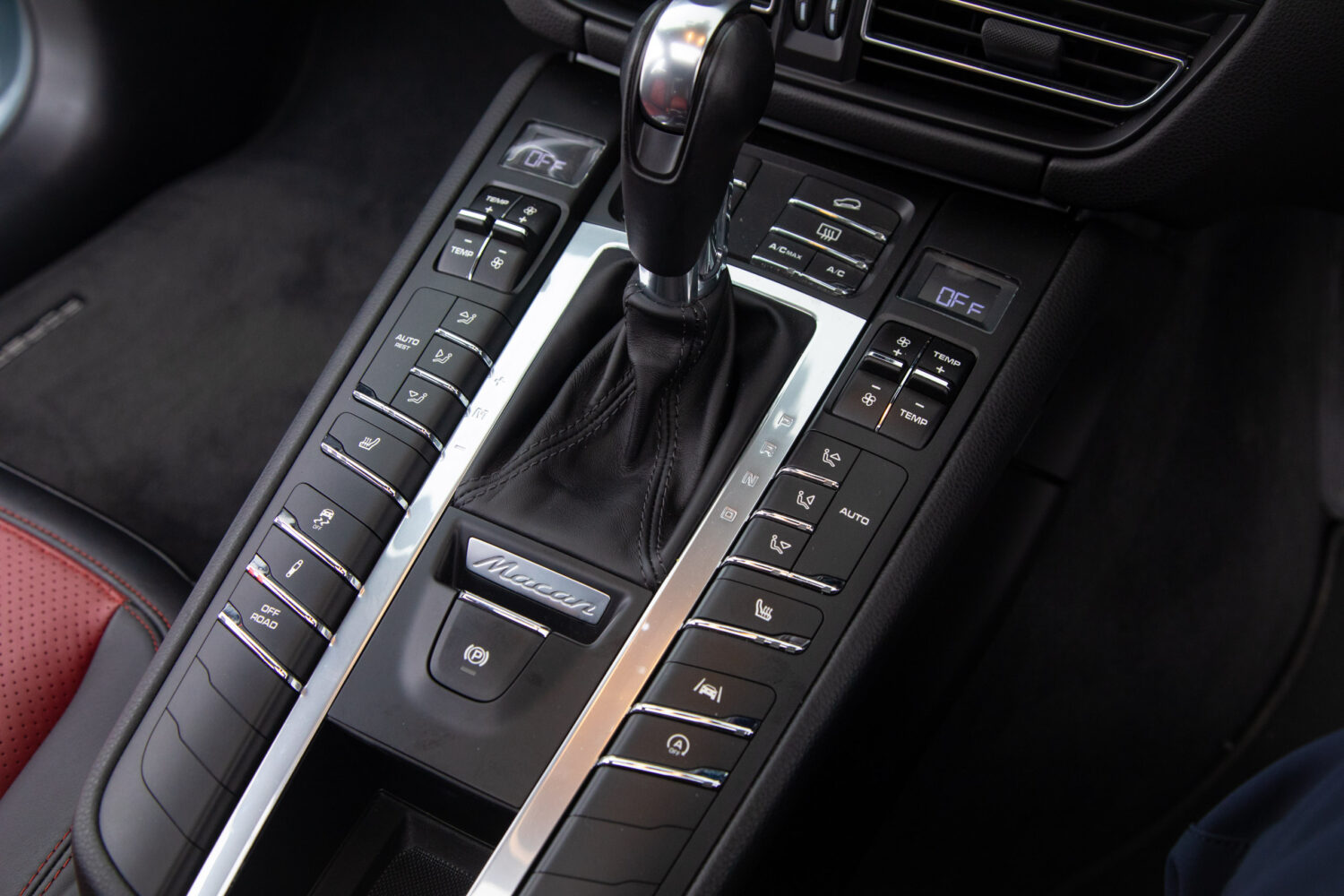 マカン S シュポルト エディション (パノラミック ルーフ システム装着車) PDK 4WD