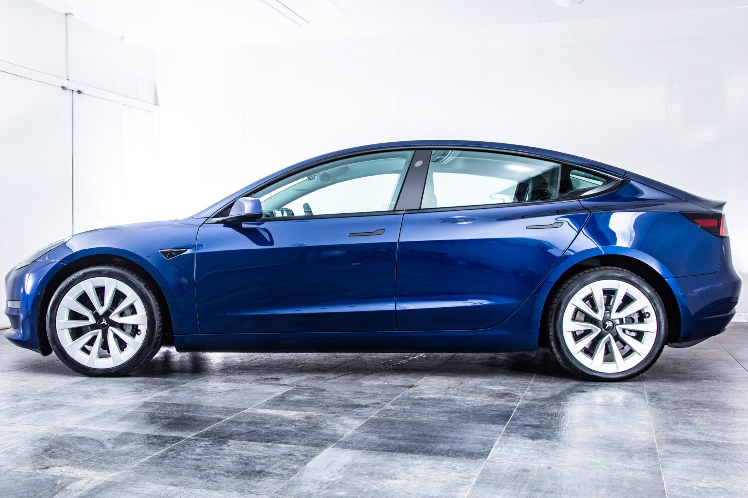 モデル3 ロングレンジ デュアルモーター 4WD