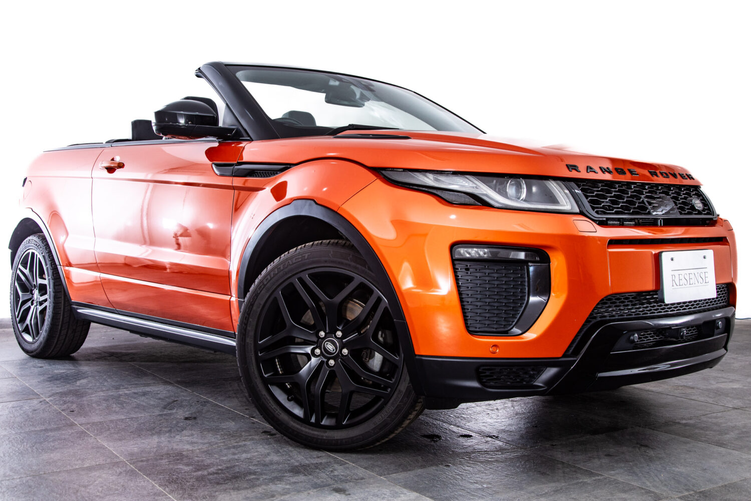 レンジローバーイヴォークコンバーチブル HSE ダイナミック 4WD
