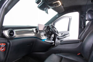 Vクラス V220 d エクスクルーシブ ロング プラチナスイート ディーゼルターボ