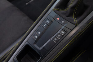 ポルシェ 718ケイマン GT4 RS PDK